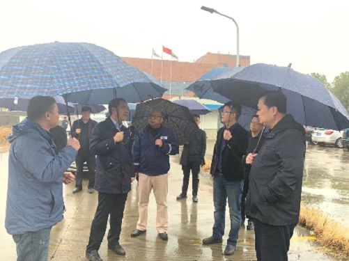 2020年11月30日泰州市委書(shū)記史立軍一行來(lái)我司調(diào)研(圖2) 2020年11月30日泰州市委書(shū)記史立軍一行來(lái)我司調(diào)研(圖2)